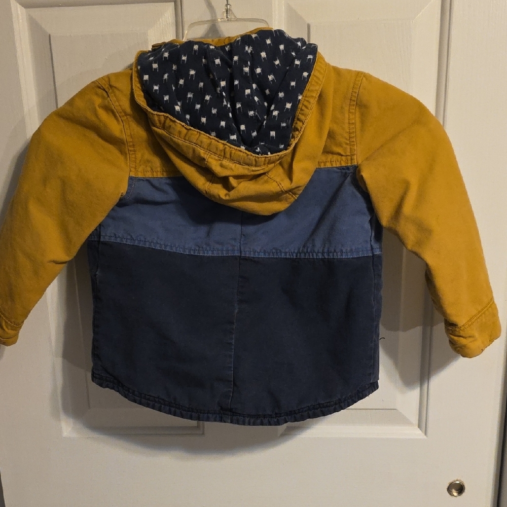 **FREE W/PURCHASE** OshKosh B'gosh Yellow and Blue Kids Puffer Jacket - Picture 4 of 6